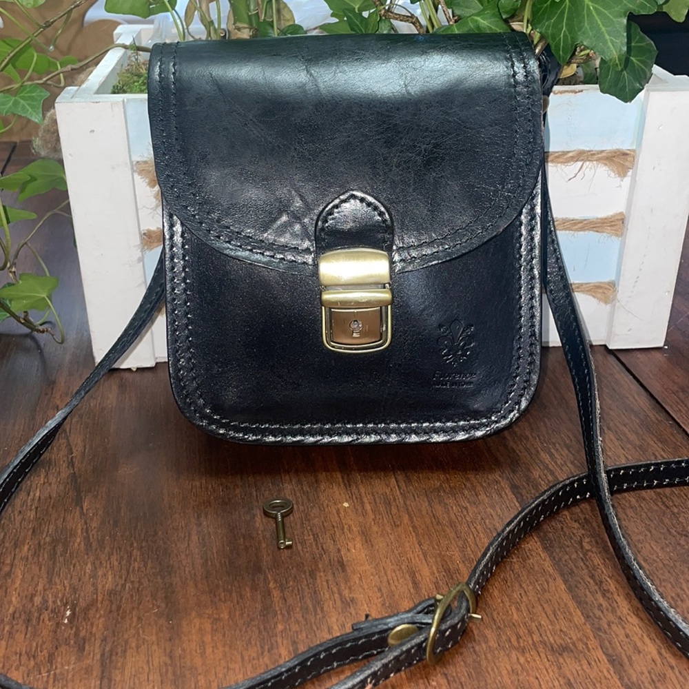 Florence Made in Italy Crossbody